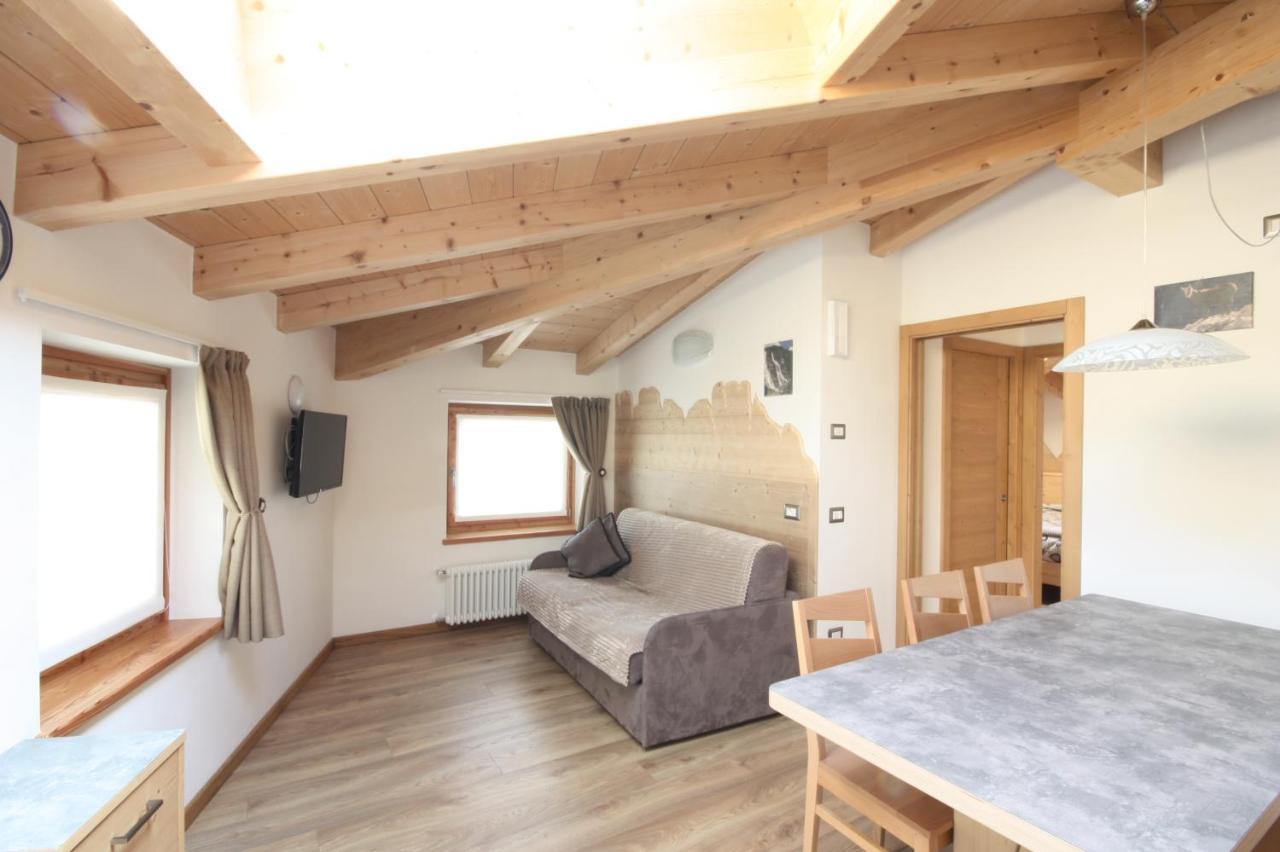 Casa Mirandola Montana Lägenhet Commezzadura Exteriör bild