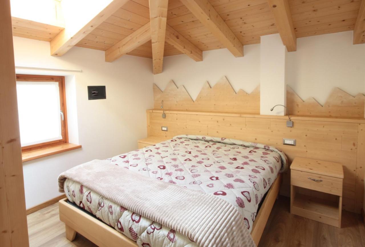 Casa Mirandola Montana Lägenhet Commezzadura Exteriör bild