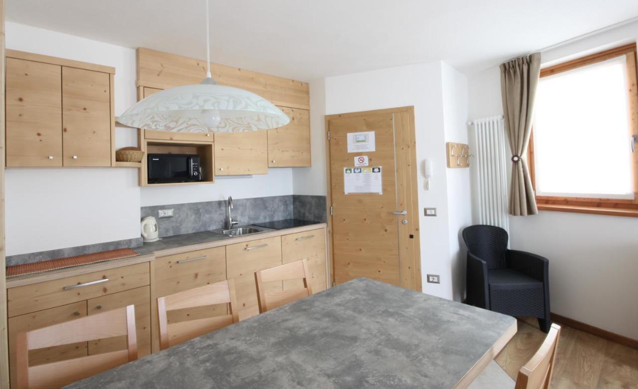Casa Mirandola Montana Lägenhet Commezzadura Exteriör bild
