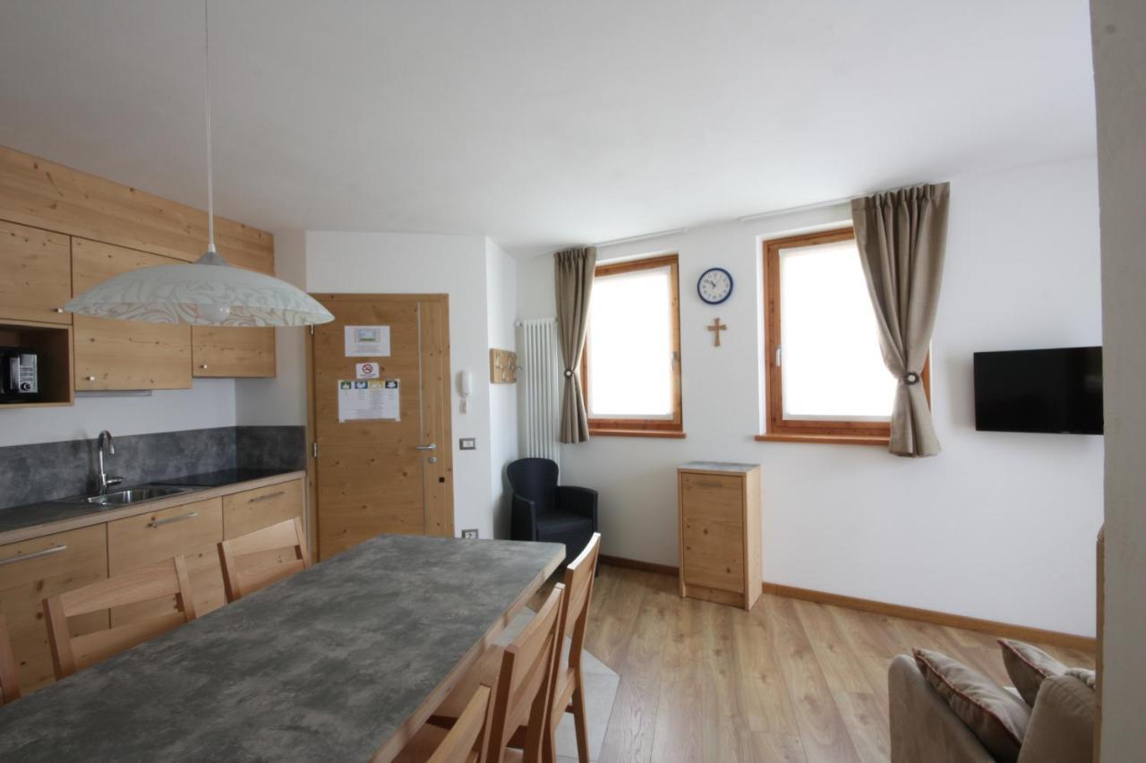 Casa Mirandola Montana Lägenhet Commezzadura Exteriör bild
