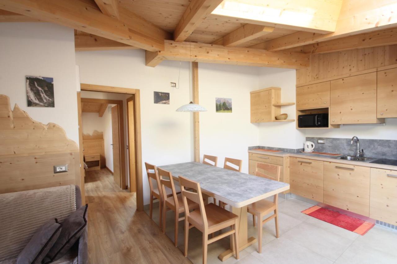 Casa Mirandola Montana Lägenhet Commezzadura Exteriör bild
