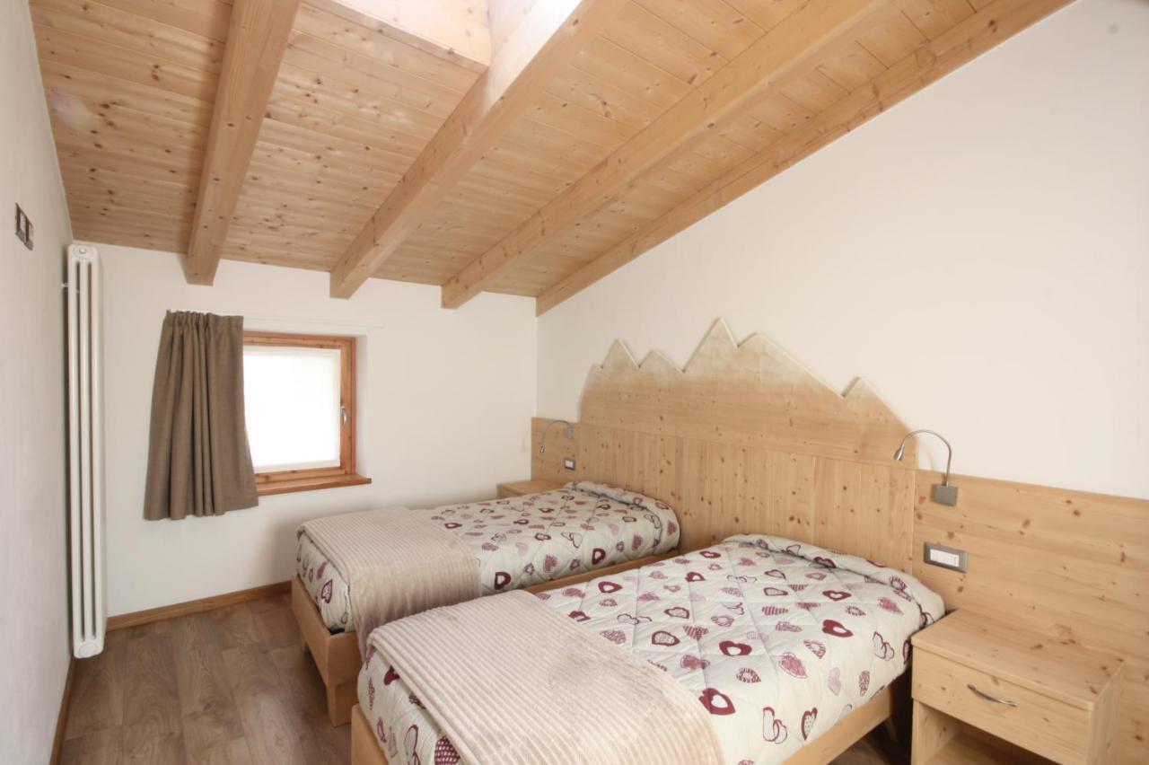 Casa Mirandola Montana Lägenhet Commezzadura Exteriör bild
