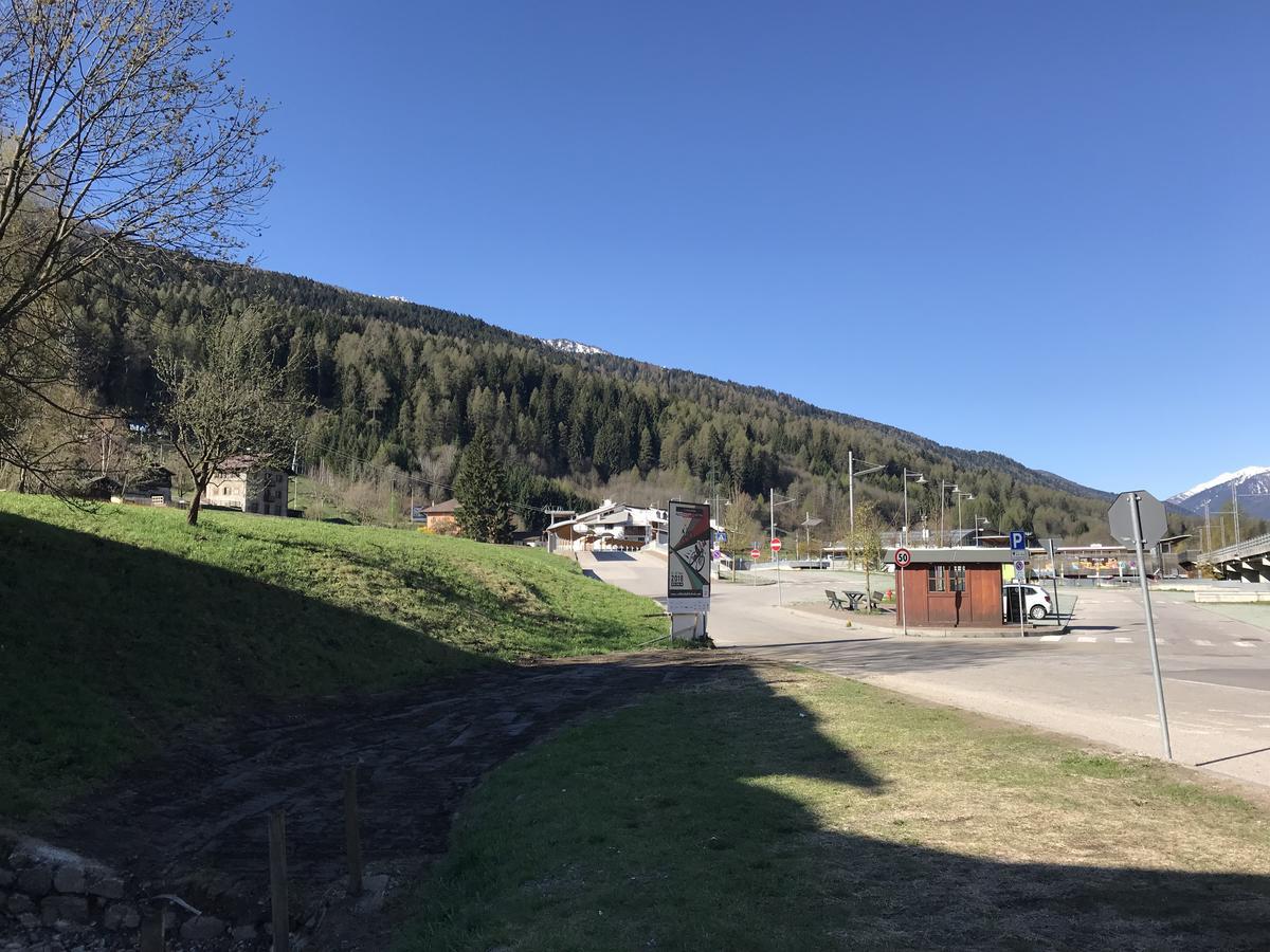 Casa Mirandola Montana Lägenhet Commezzadura Exteriör bild